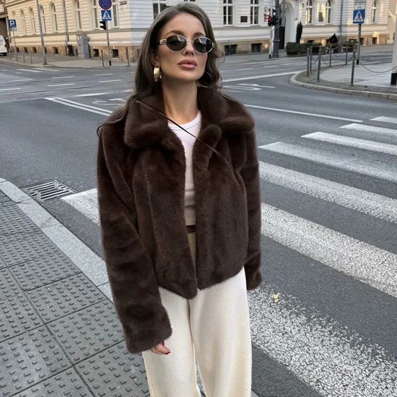 Jackets Womens Coat Autumn Chic and Elegant Warm Fur Jacket Fashion Youth Street Comfort Outerwear 251017