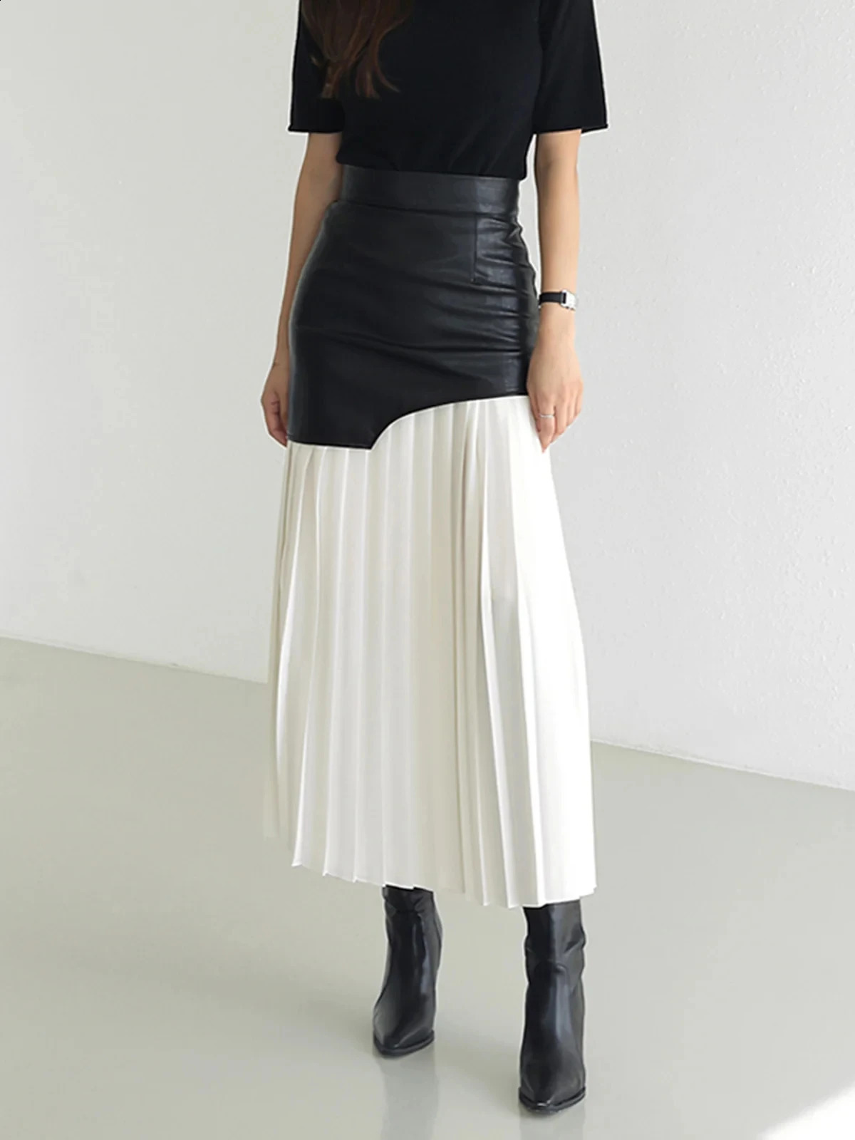 Elegant Dresses for Woman Clothing Contrast Color Pleated Midi Skirt Faux Leather Panel High Waist Edgy Chic Streetwear 251022