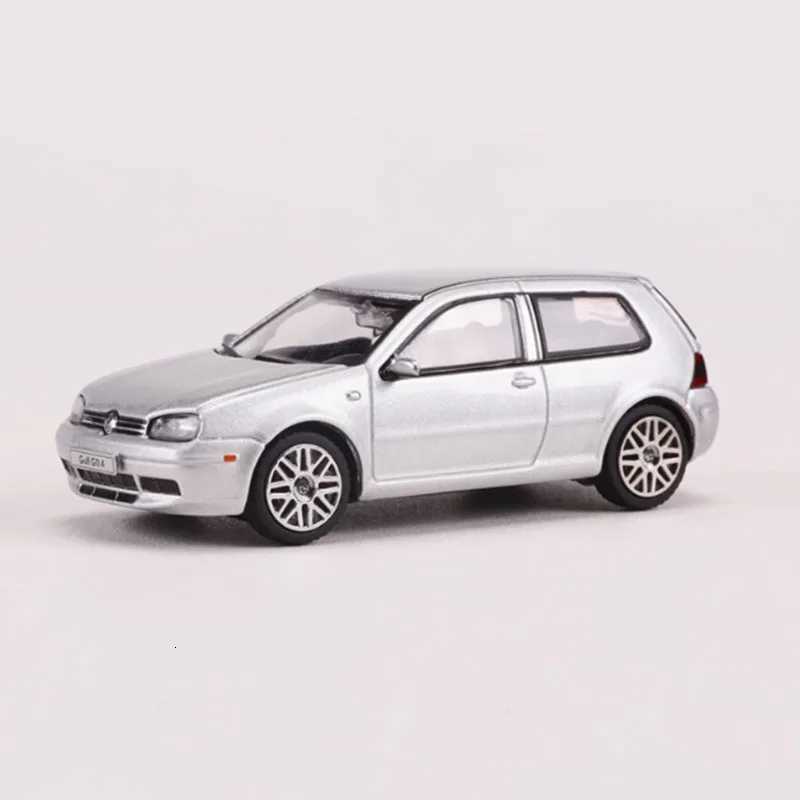 GCD 164 VW Golf 4 Generation GTI 2 Door4 Door Commemorative Edition Alloy Car Model Adult Souvenir Gift Static DisplayT251023