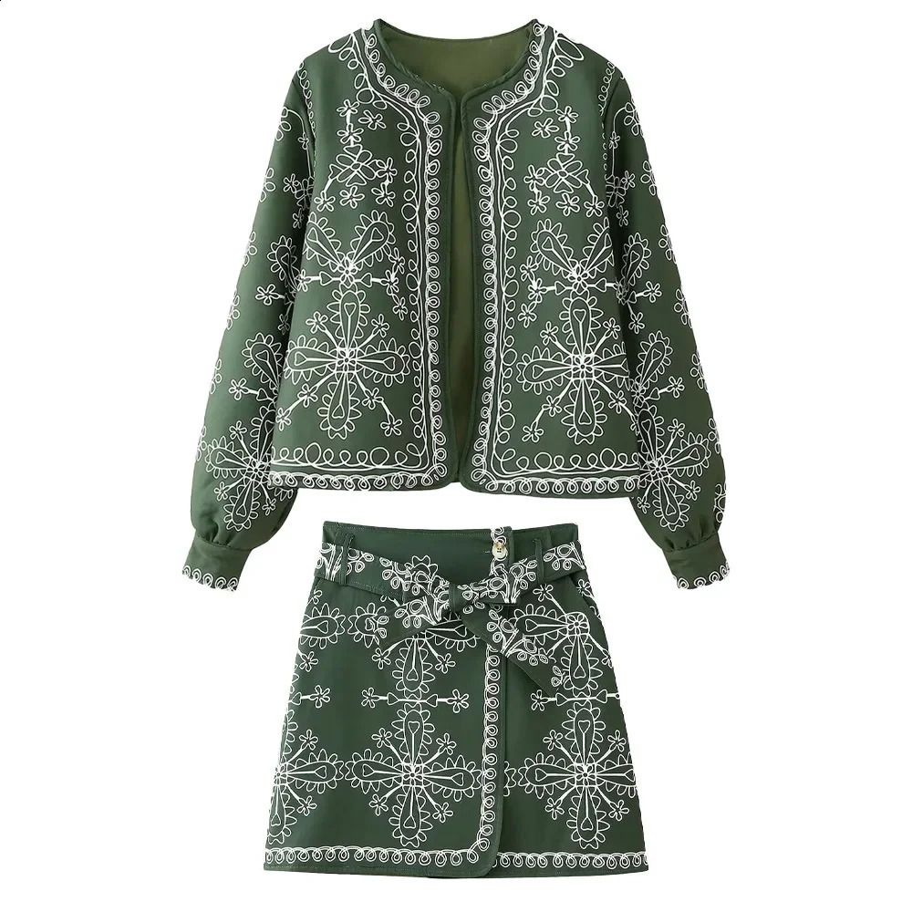 Street Print Coat Shorts Set Women Loose Oneck Lantern Cardigans Elastic Female Suit Autumn Fashion Y2k Lady Outfit 251022
