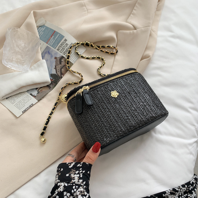 Luxury Brand Designer Bag Minimalist Makeup Bag Box Straw Bag Fairy Forest Style Woven Handbag Small Beach Bag Shoulder Crossbody