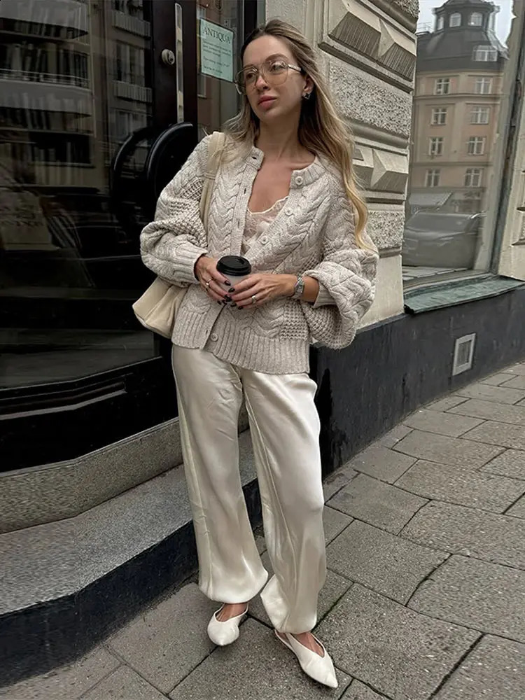 Casual Solid Knitted Women Cardigan Long Sleeves Oneck Single Breasted Female Sweater Autumn Winter Fashion Lady Knitwear 251022