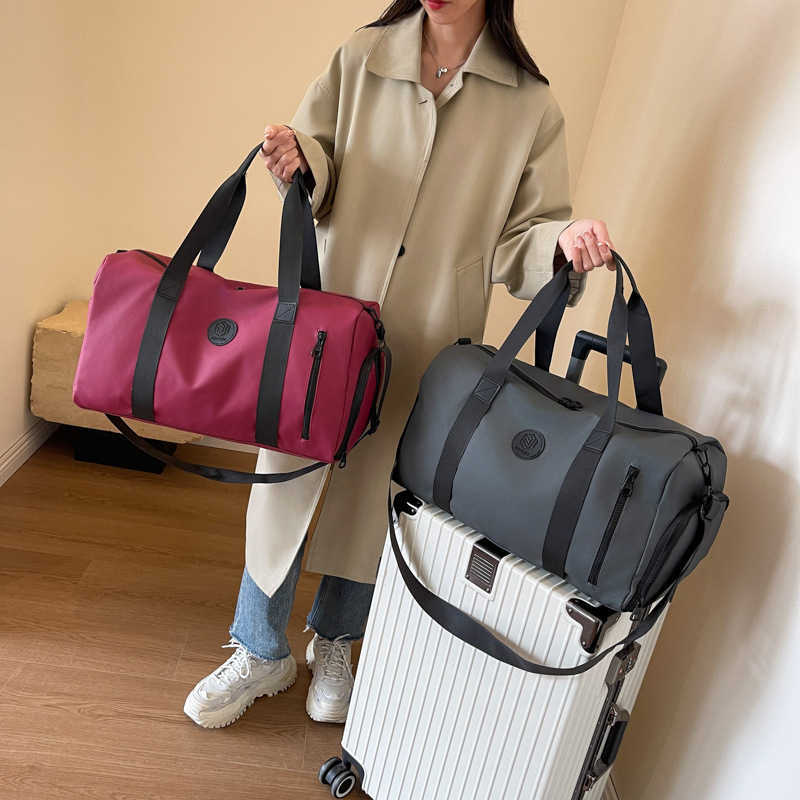 Handheld travel bag mens casual crossbody sports and fitness bag dry wet separation training bag womens business travel luggage bag W251023