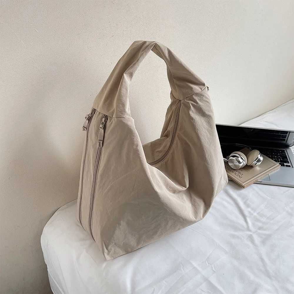 Fashion and Casual Tote Bag for Women 2025 New Trendy and Versatile Large Capacity Armpit Bag Commuting Shoulder BagL251023