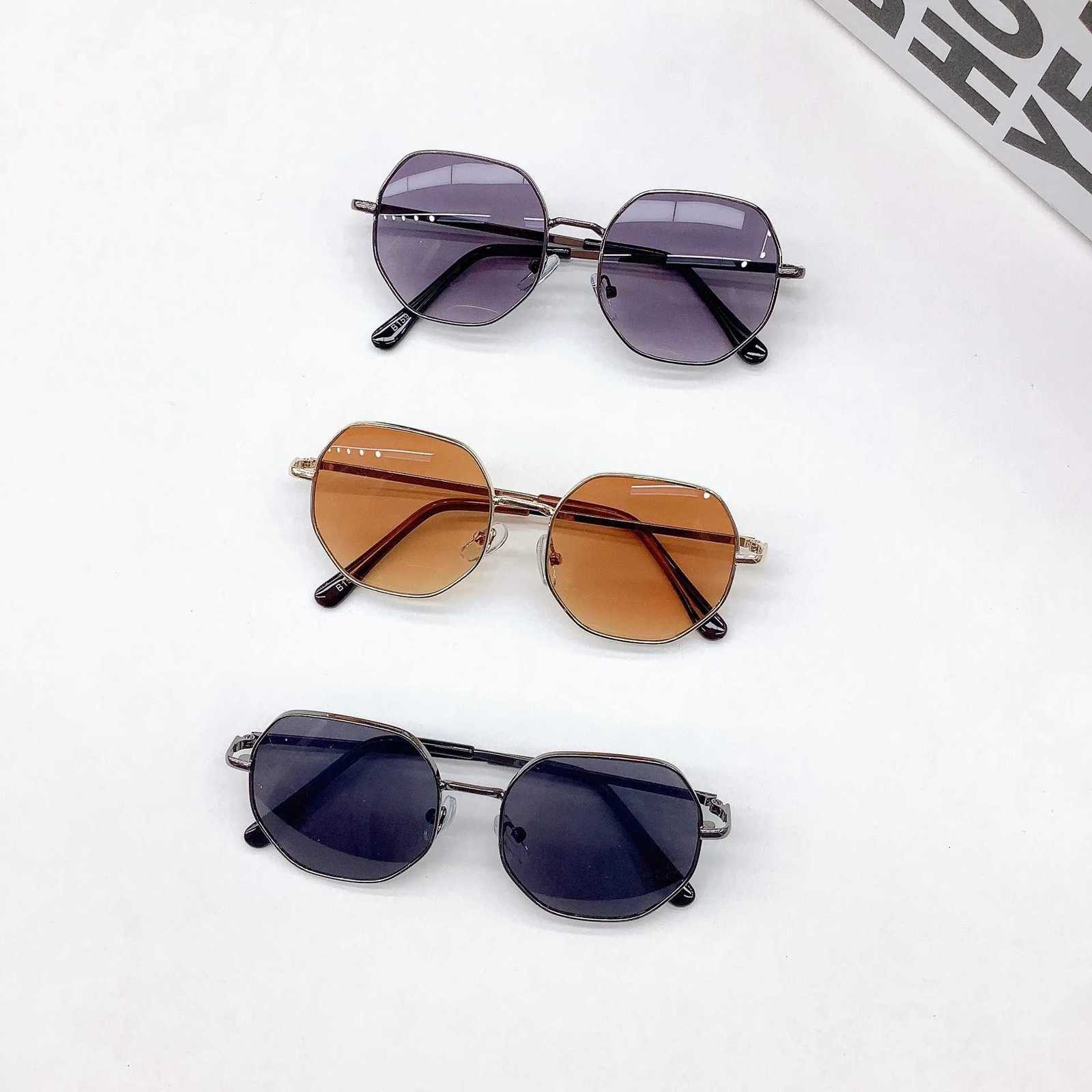 New Version Of Childrens Travel Shading SunglaSSeS For Boys Girls Sun And UV Protection GlassesW251023