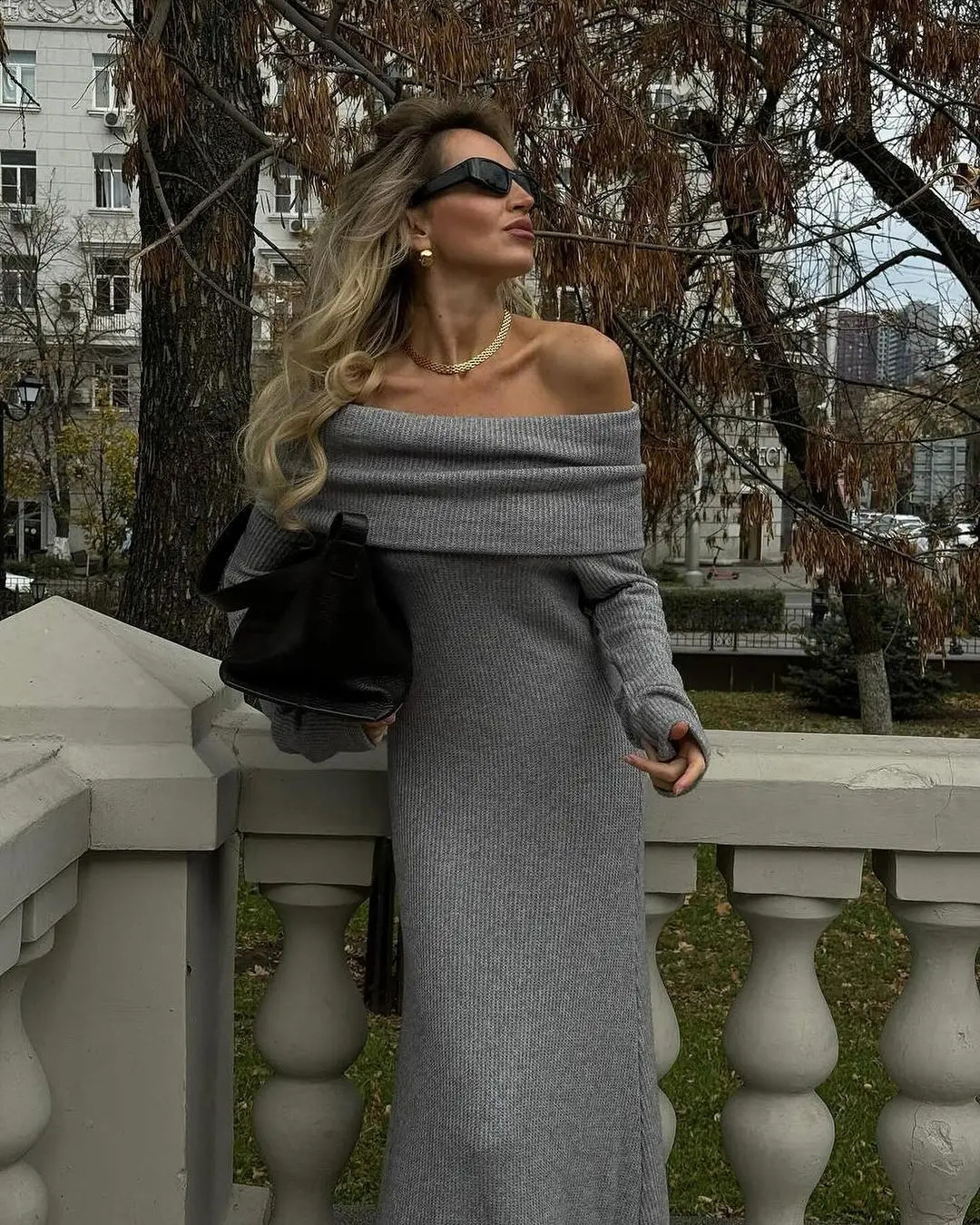 Socialites One Neck Sweater Dress Long Style with Highend Feel Waist Bag and Buttocks Collection Skirt for Women 251022