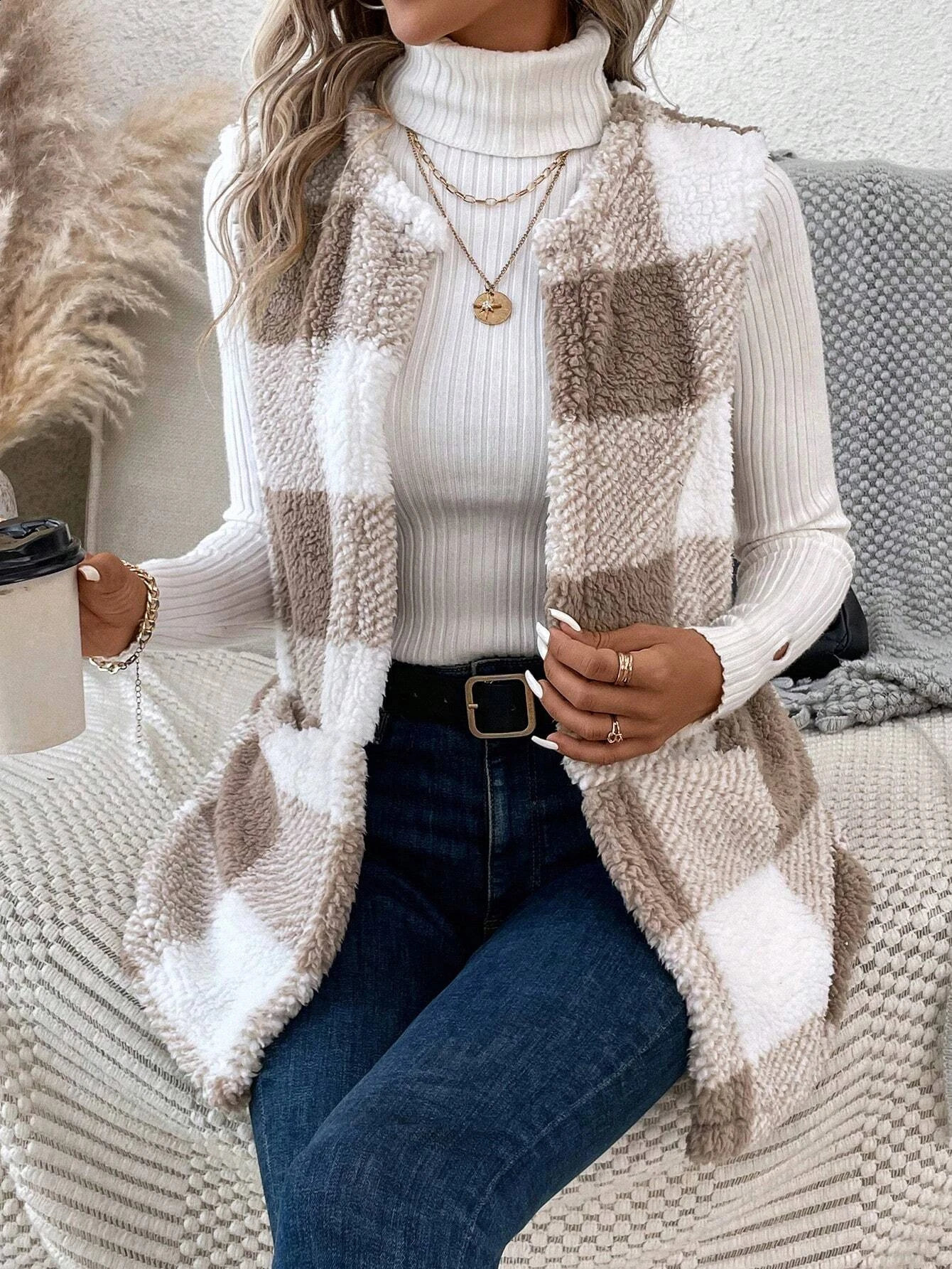 Womens Autumn and Winter Plaid Print OpenCut Teddy Vest Jacket 251018