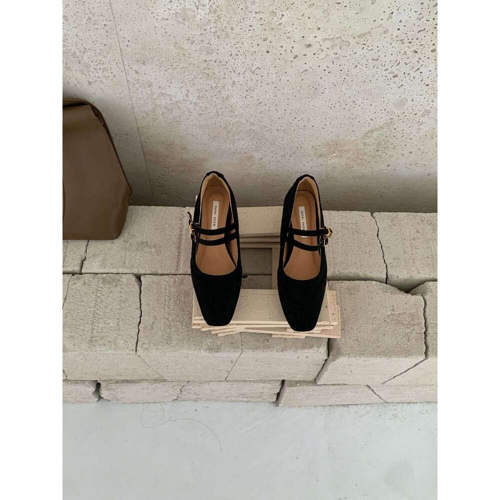 2025 Autumn New Women's British Style Suede Mary Jane Shallow Mouth Wedge Single Shoes Square Toe Small to Match Dresses Elegant Stylish Designer