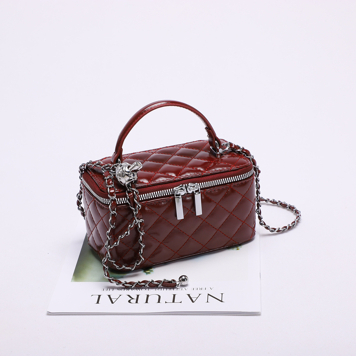 Luxury Brand Designer Bag Women's New Quilted Chain Bag Fashion Quilted Embroidery Small Style Box Handbag Stylish Crossbody Bag