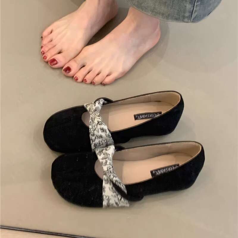 Mary Jane Ballet Flats Women's 2025 Spring French Style Elegant Velvet Round Toe Shallow Mouth Hidden Heel Classic Fitted Luxe