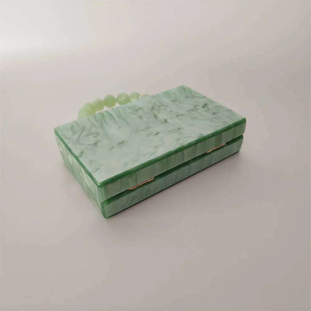 Women Light Lemon Green Acrylic Box Clutch Shell Lady Small Evening Bag Minaudiere Female Handbag Wedding Party Purse