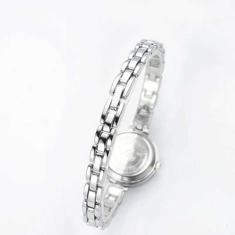 UTHAI W103 Women Fashion Quartz Watch Clock Minimalist CollegeHigh School Girls Wristwatch Female Metal Bracelet Watches GiftL251023