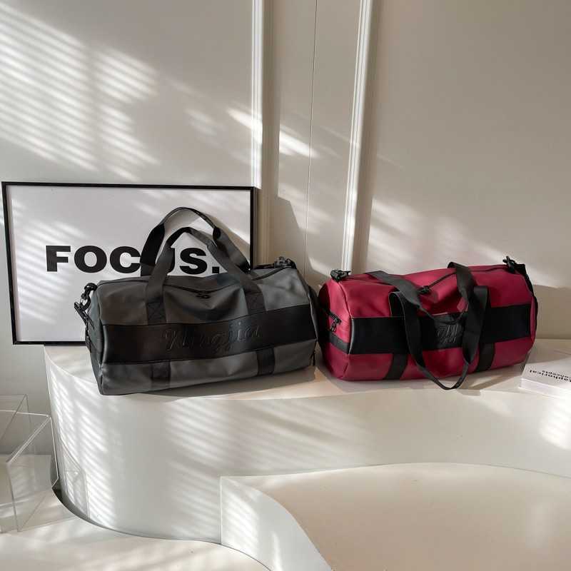 Dry and Wet Separation Fitness Bag Crossbody Sports Yoga Bag Handbag Unisex Outdoor Travel Bag Large Capacity Swimming Bag W251023