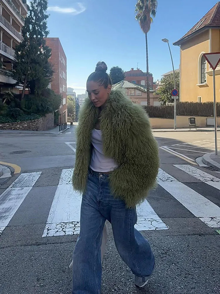 Women Casual Green Fur Jacket Chic Collar Loose Winter Lady Daily Fashionable Commuting Street Outerwear 251021