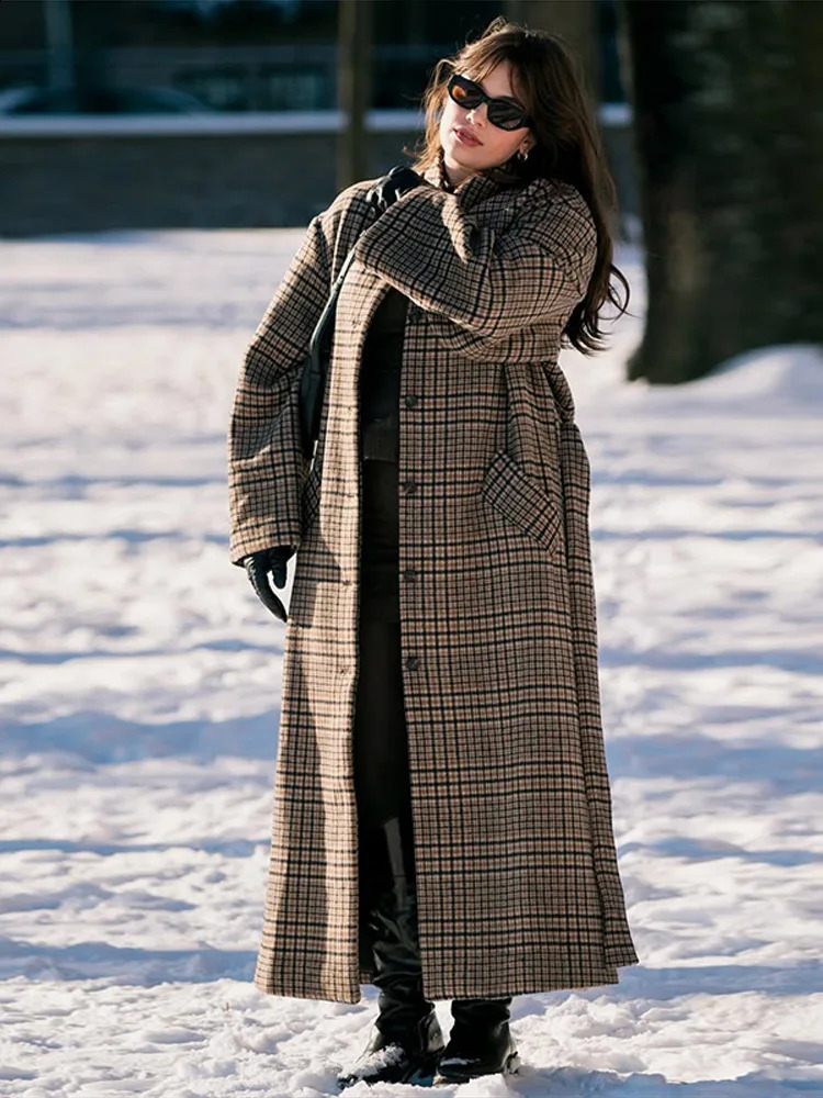 Elegant Plaid Stand Collar Long Coat Women Retro Casual Single Breasted Belt Tweed Coats Female 2025 Winter Chic Street Overcoat 251013