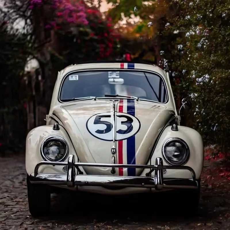 Simualtion 118 Classic Beetle 1955 Car Model Collection Sound and Light Children Boy Toy Vehicle Gift Home DecorT251023