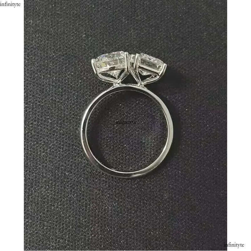 Lab Grown Wedding Toi Et Moi in 14k Gold With CVD Dias 2 Stone Emerald and Pear Cut Dia Ring Gifts 111