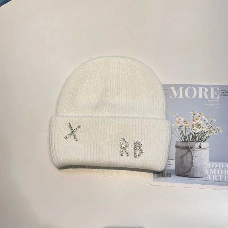 New Real Rabbit Fur Diamonds Letter Beanies Hats For Women Winter Warm Knitted Hat Famous Brand Lady Casual Bonnet Skiing CapXJ251023