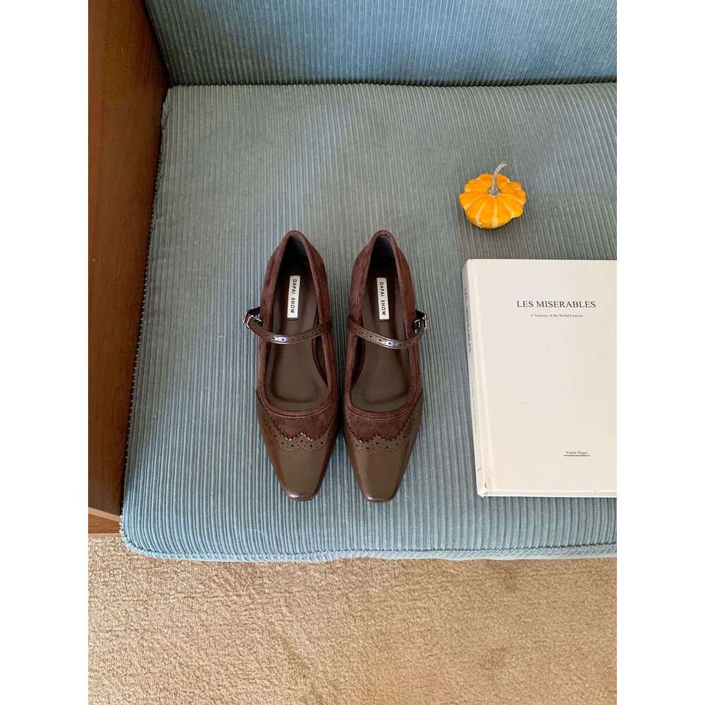2025 Autumn New Women's British Niche One-Strap Mary Jane Shoes Elegant Versatile Evening Style Flats Stylish Chic Designer
