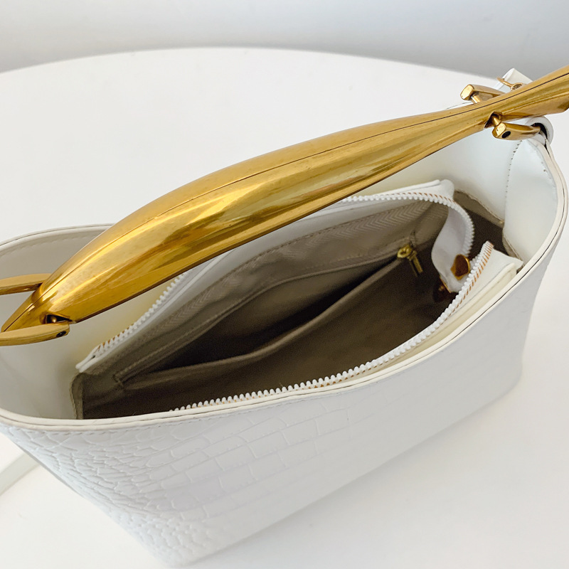 Luxury Brand Designer Bag High-End Women's Bag Crocodile Pattern PU Bucket Bag Textured Hardware Commuting Style Women's Handbag