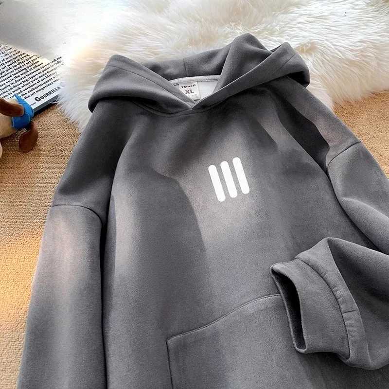 2025Classic style mens hoodies for autumn and winter casual mens hoodies fashionable and comfortable topsT251023