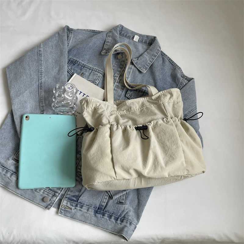 1 Piece Large Capacity Tote Bag fashion Shoulder Canvas Bag Work Commuting Bucket BagL251023