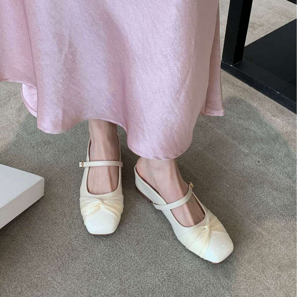 2025 Fairy Style Gentle Evening with Designer Shoe Hidden Wedge Closed Toe Half Slippers for Women Outdoor Slip-On Single Shoes