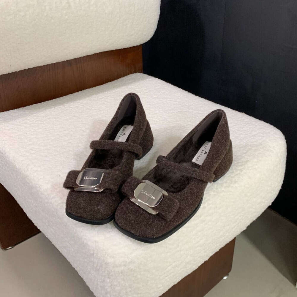 2025 New Ballet Style Metal Buckle One-Strap Round-Toe Granny Shallow Mouth Designer Shoe Mary Jane Shoes for Women