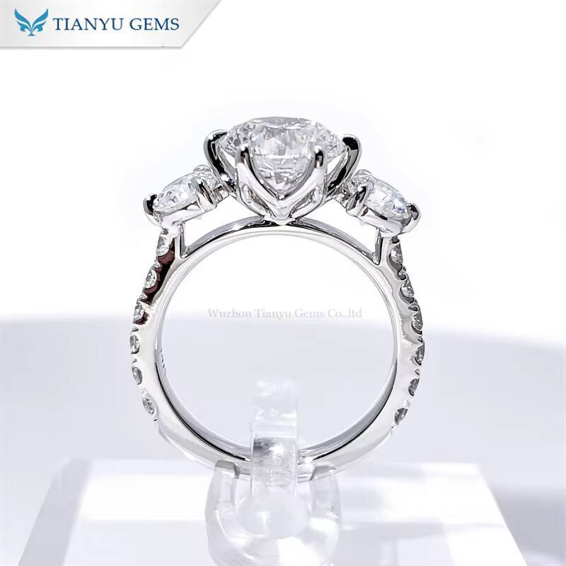 Tianyu Three Stones Lab Grown Moissanite Diamonds 34 Eternity Wedding Band Silver 925 10K 14K 18K Solid Gold Engagement Ring