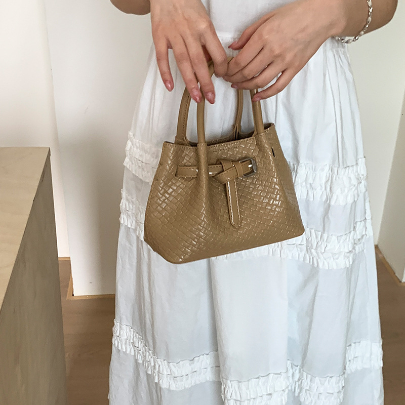 Luxury Brand Designer Bag Korean Niche Handheld Woven Pattern Single Shoulder Bag For Women 2025 New Handheld Basket Tote Bucket Crossbody Bag