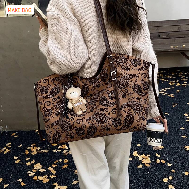 Retro suede design handbag for autumn and winter, large capacity, fashionable and elegant, luxurious armpit bag, women's shoulder bag, trendy des
