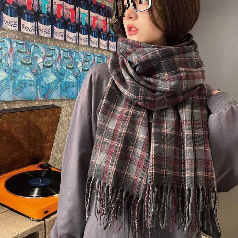New Checkered Scarf Womens Winter Scarves Cashmere Scarf Black Ladies Scarf Warm XWJ15 J251113