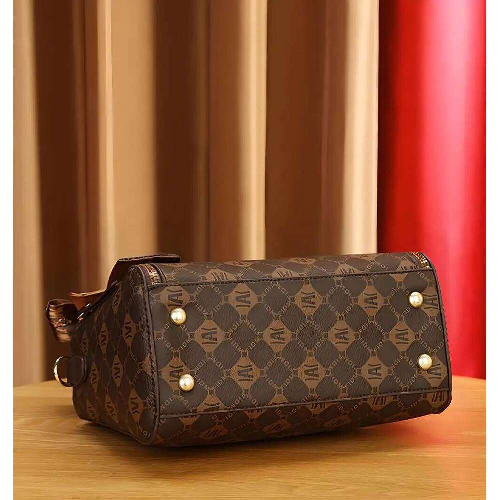 Women Top-Handle Bags Unique Design Print Surface Handbag With Decorative Scarves Fashion Classics Lady Shoulder Crossbody Bag