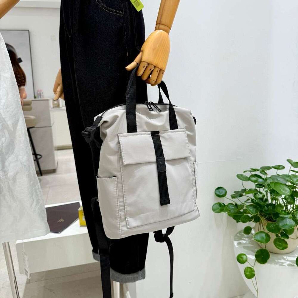 Minimalist Design Commuter Laptop Black Versatile Travel Business Waterproof Nylon Lightweight Backpack High Quality