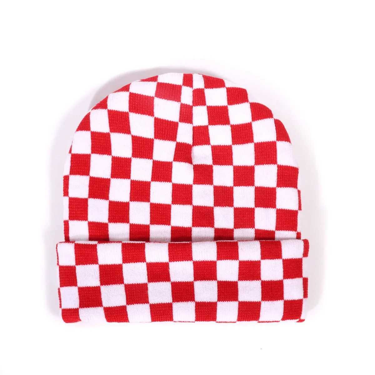 Checkered Jacquard Roll Brim Knit Beanie Minimalist White Streetwear Unisex Couple Winter HatXJ251023
