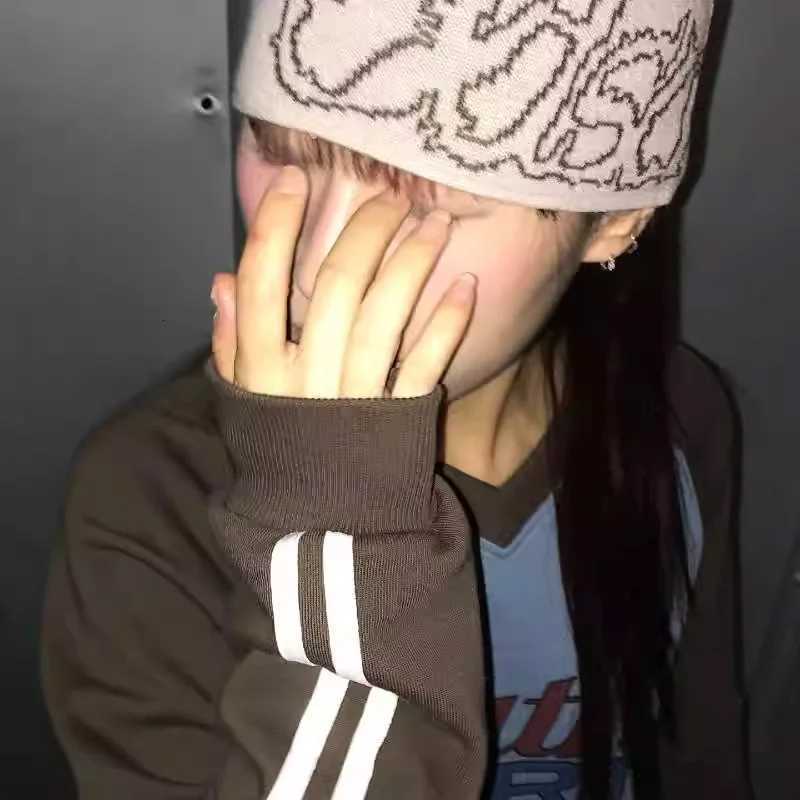 Women Beanie Hat Korean Fashion Knit Letter Winter Jacquard Hip Hop Harajuku Graphic Y2k Streetwear Unisex Pullover AccessoriesXJ251023