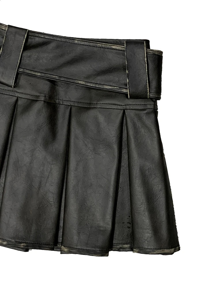 Lautaro Summer Autumn Distressed Brown Pu Leather Mini Pleated Skirt Women Belt High Waist Short y ner Clothes 251017