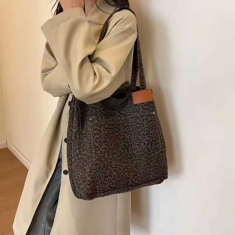 Leopard Pattern Tote Bag Vintage Canvas Shoulder Bag Fashion Big Capacity Handbag For School Work ShoppingL251023