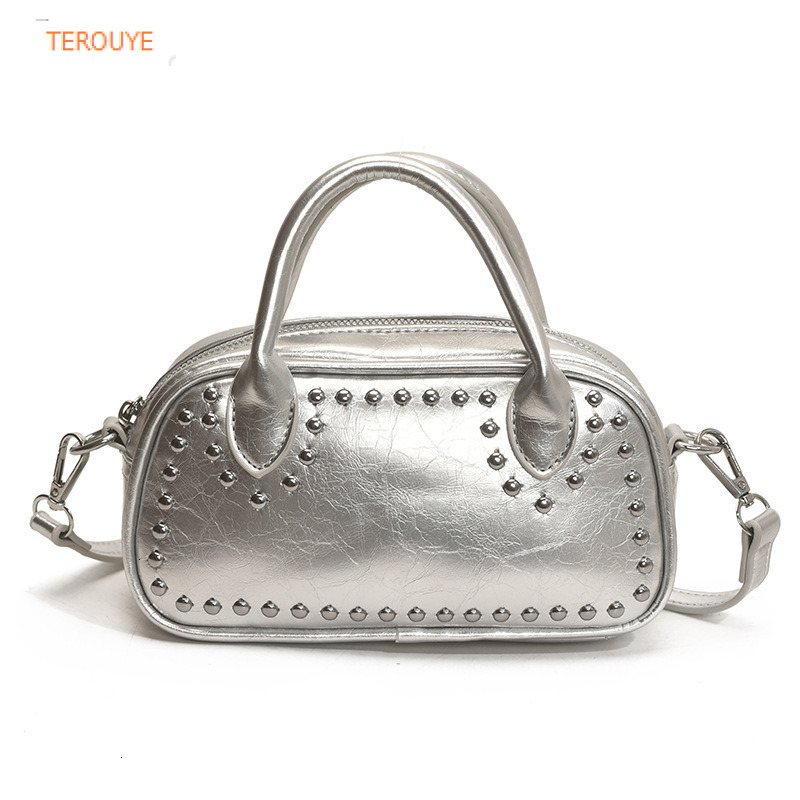 European and American Y2K style texture rivet handbag autumn and winter new style simple style small square bag trendy women's shoulder bag luxur