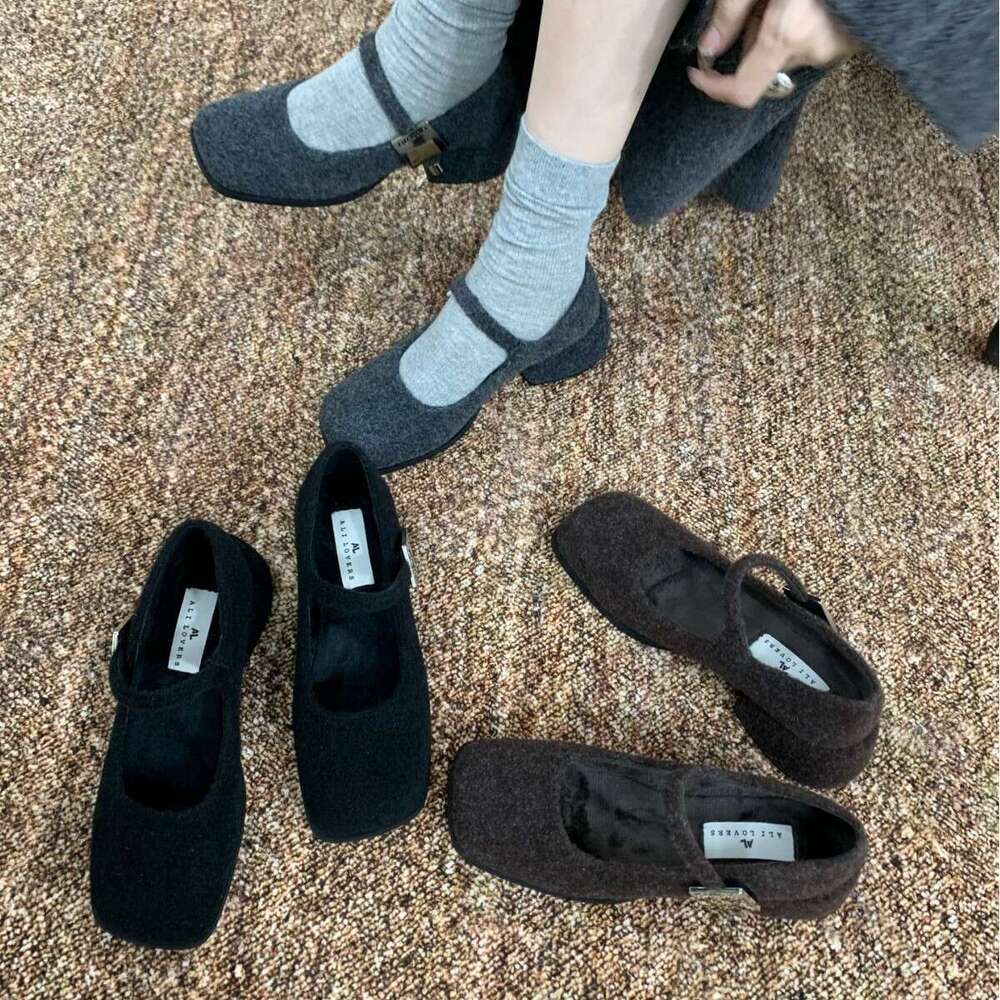 2025 Autumn Winter New Women's Thick Mid-Heel One-Strap Buckle Lamb Wool Square Toe Fleece-Lined Mary Jane Shoes Warm Stylish Designer