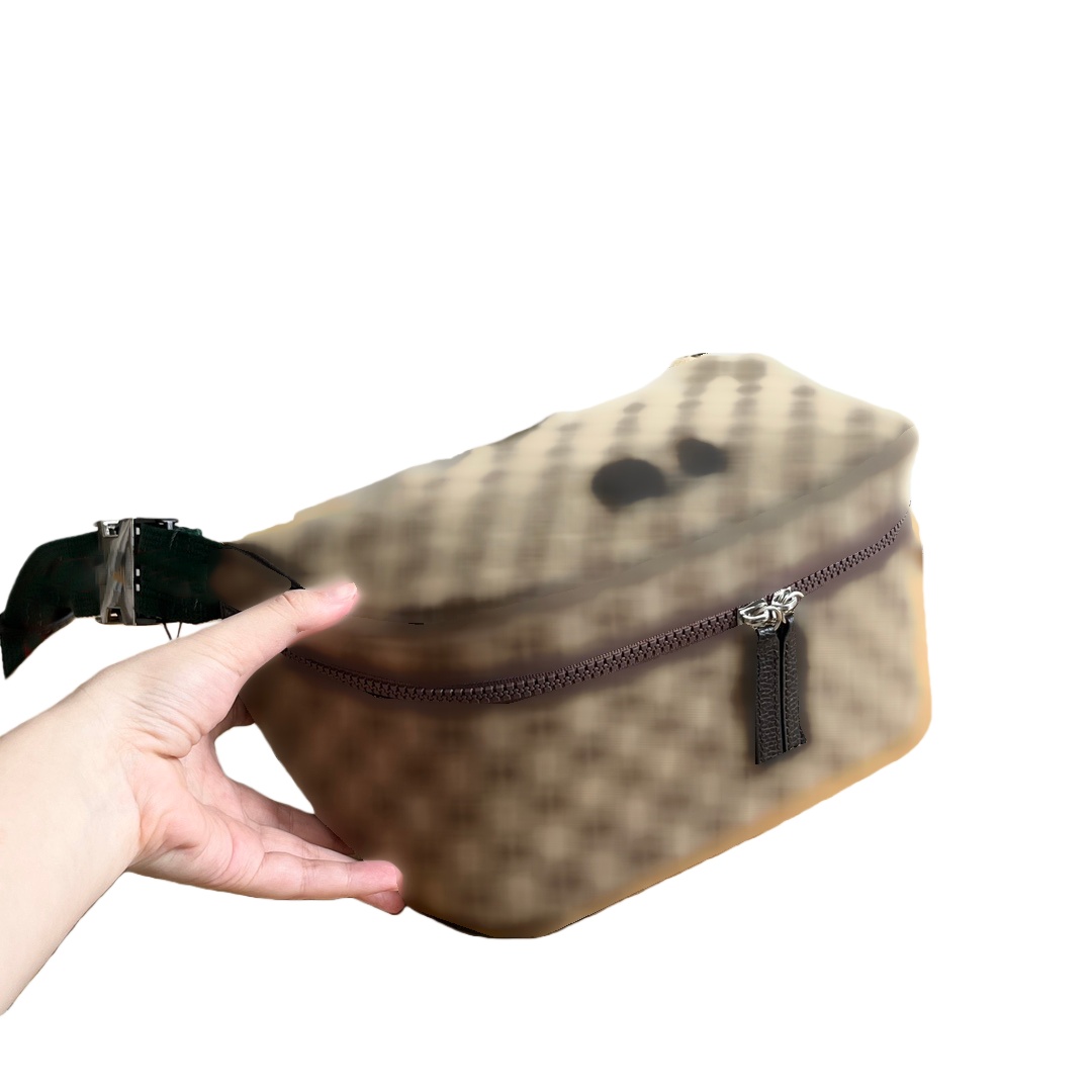 Vintage-Inspired Classic Saddle Bag Enduring Style Icon