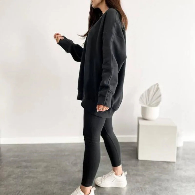 Autumn Winter Solid Color Sportswear Tracksuit Women Casual Round Neck Sweatshirt and Slim Pant Set Long Sleeve 2pcs Suit Outfit 251022