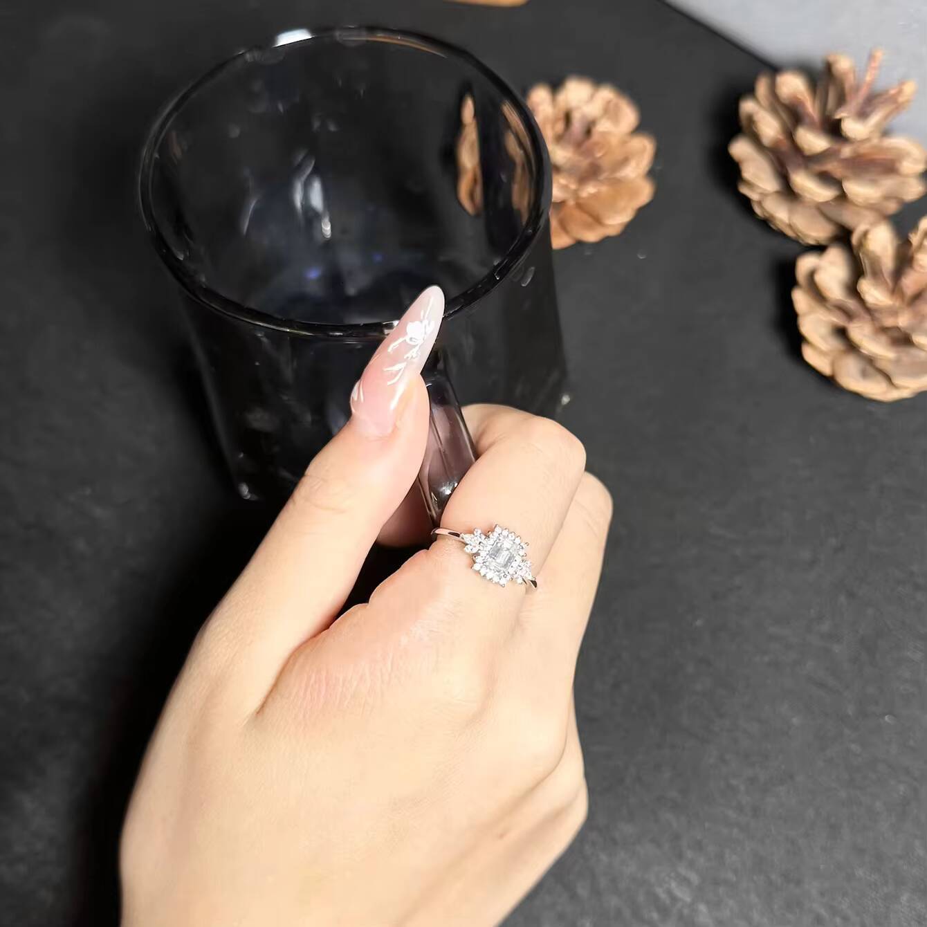 Aivenchy Luxury Lab Grown Diamond Ladies Finger Ring Fine Jewelry 925 Sterling Silver Women Moissanite Ring