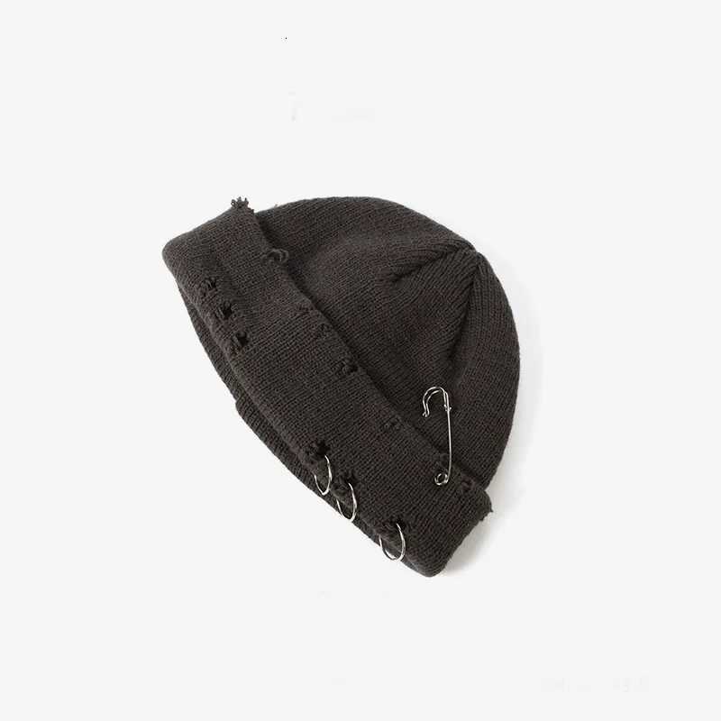 Women Distressed Knit Beanie Breatheable Slouchy Winter Hat Streetwear Fashion Caps For Trendy Boho Chic Style WomenXJ251023