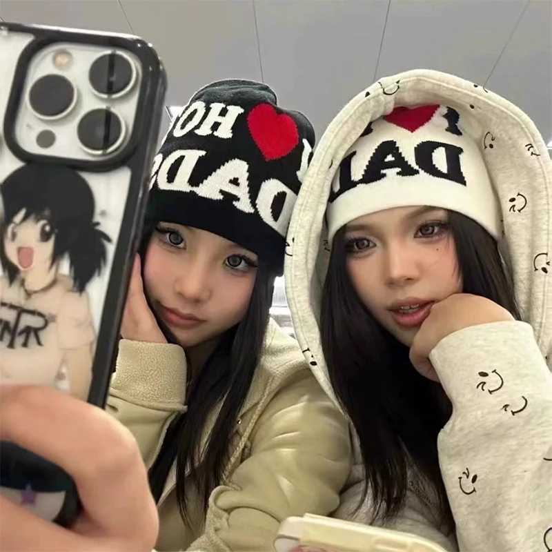 Niche Design Sense Love Letter Knitted Hats Autumn and Winter New Unisex Warm Couple Versatile Street Fashion Hip Hop BeaniesXJ251023