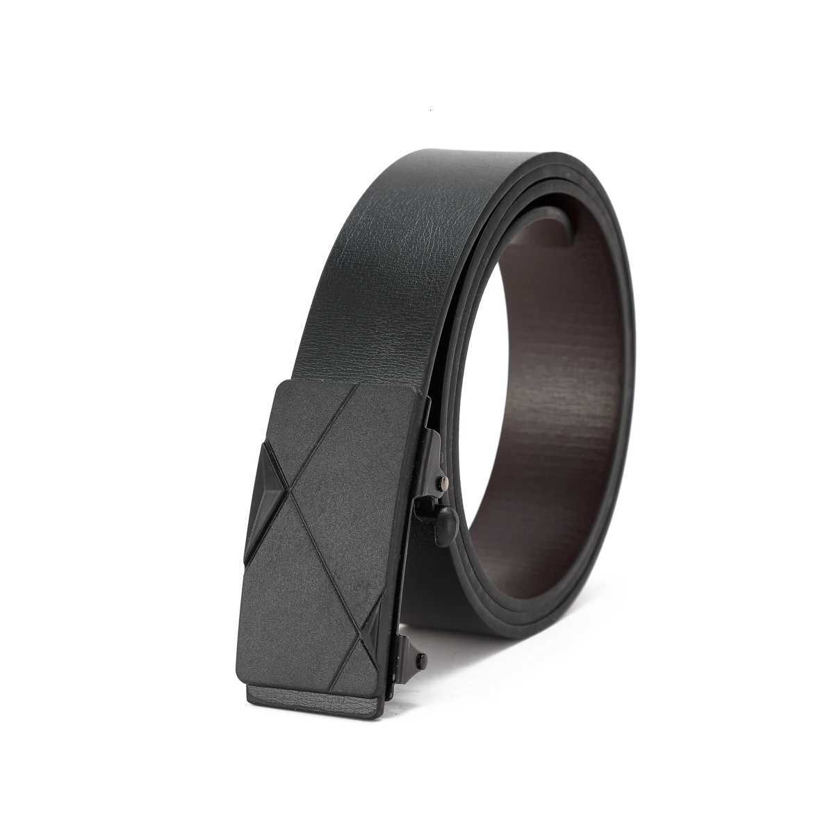 A casual individual and retro belt a Westernstyle clothing accessory metal buckle PU belt suitable for both men and womenXJ251023
