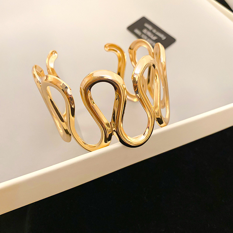 Metal Wave Niche Fashion High-end Bracelet Ins Style Light Temperament Jewelry - view 6
