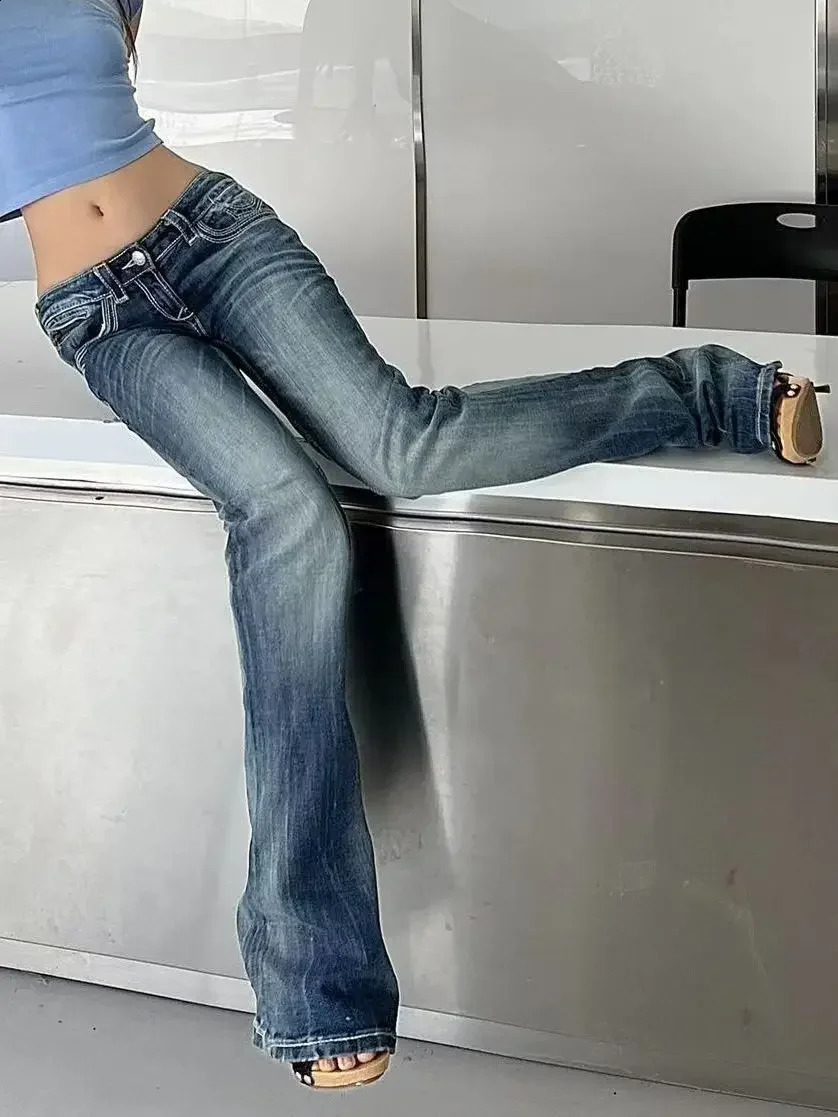 Vintage Streetwear Low Rise Flare Jeans Women Gyaru Harajuku Trashy Y2K Denim Pants 2000s Slim Trousers Pantalones 251022