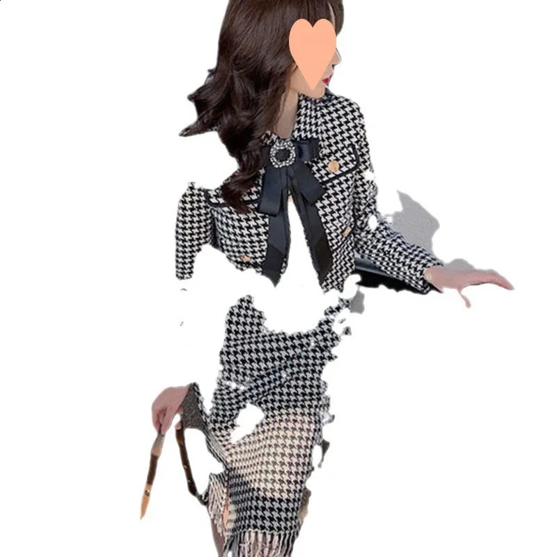 Elegant Tweed Style Suit Jacket And Matching Set Womens Autumn Fashionable AgeReducing Lightweight Ladies Outerwear 251022