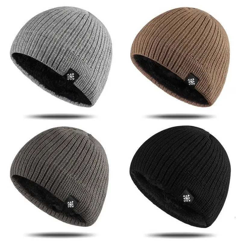 Autumn and winter thick wool bnded knitted mens and wens hats are suitab for windproof and warm outdoor wear in winterW251023